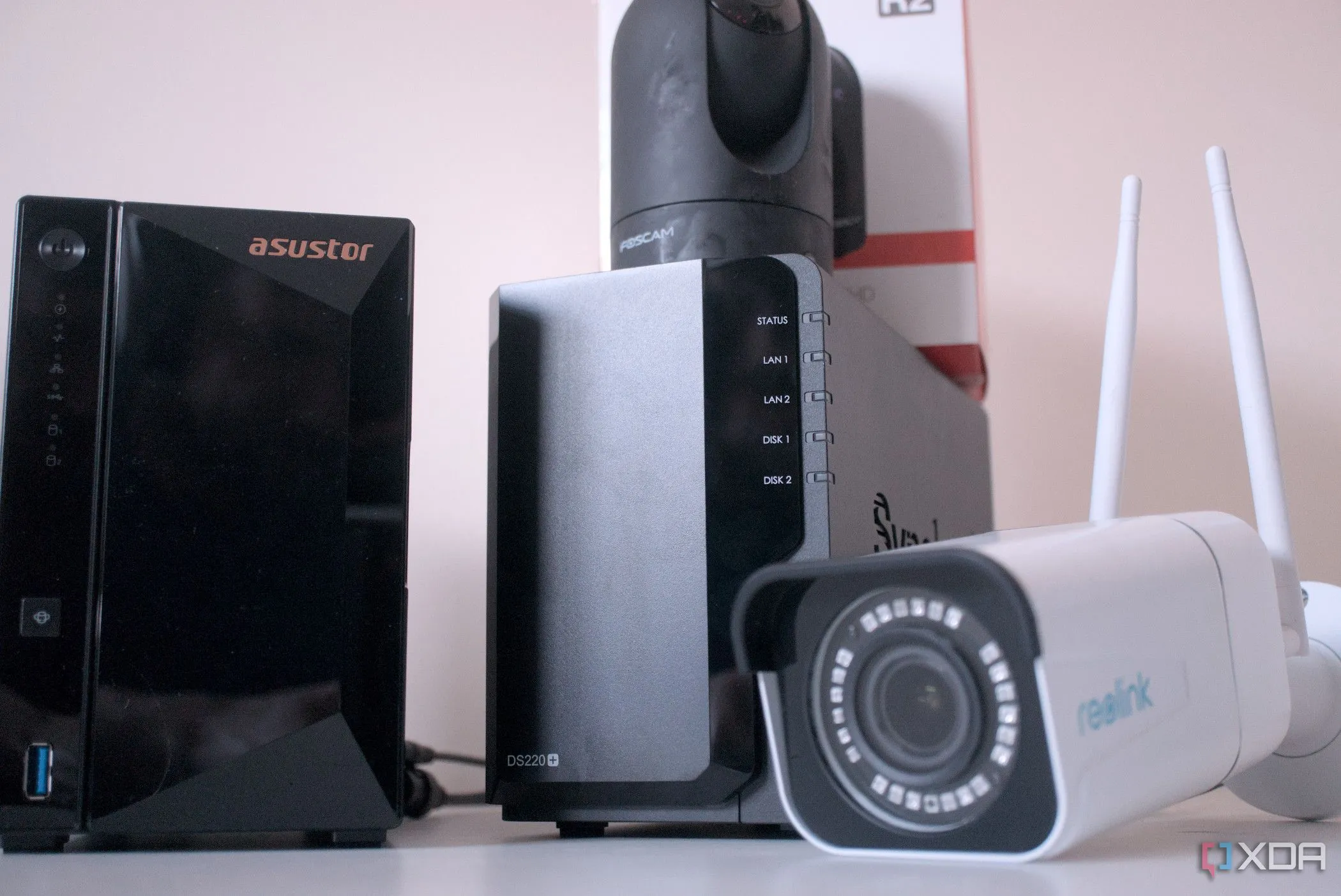 Hệ thống camera giám sát kết nối với thiết bị lưu trữ NAS/NVR